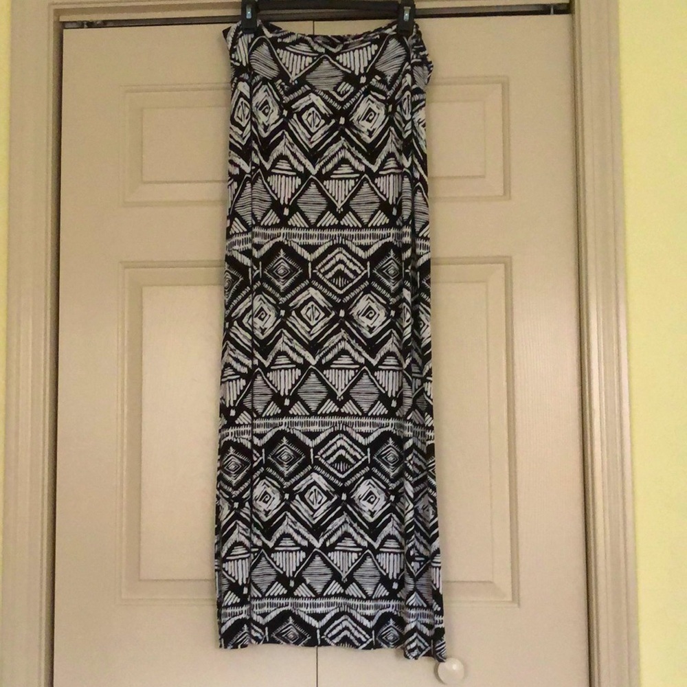 Batik print AB Studio black & white maxi skirt